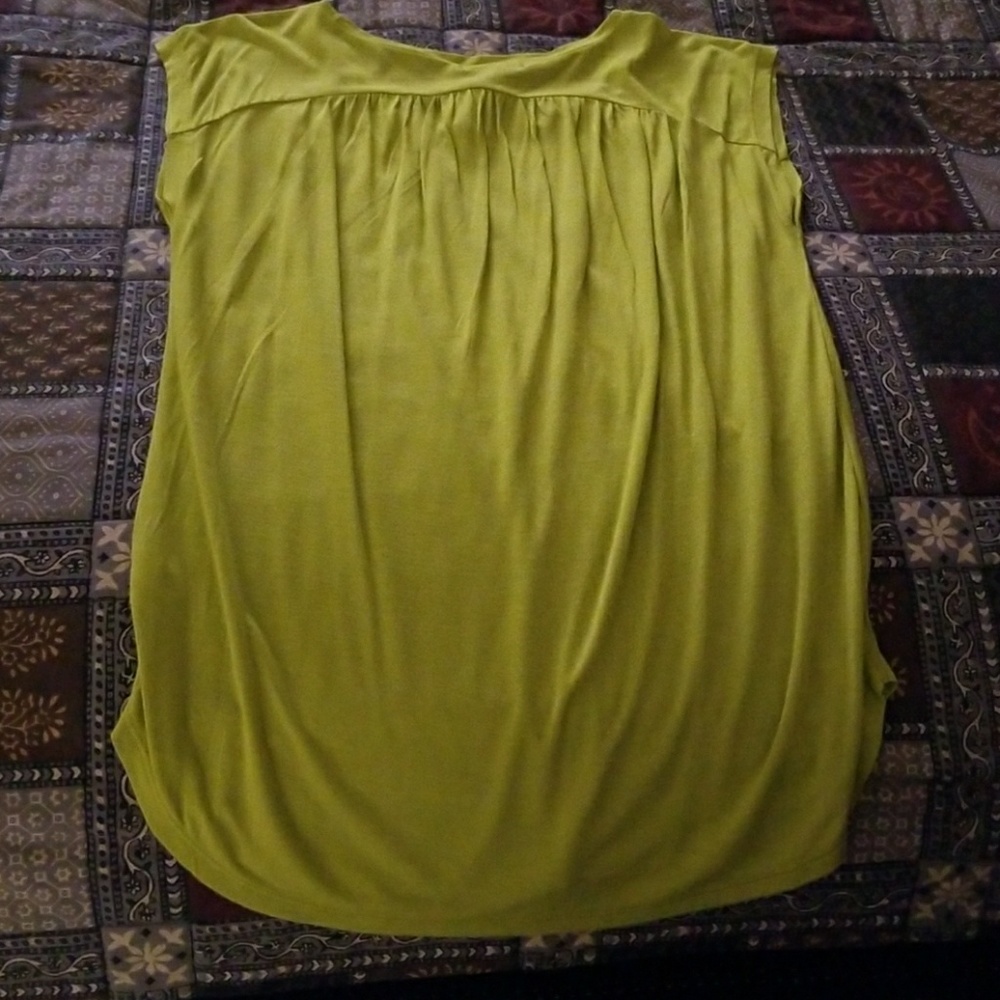 Top - Picture 3 of 3